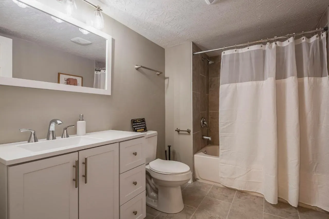 Holiday home Newly Renovated 4Br Cozysuites Louisville
